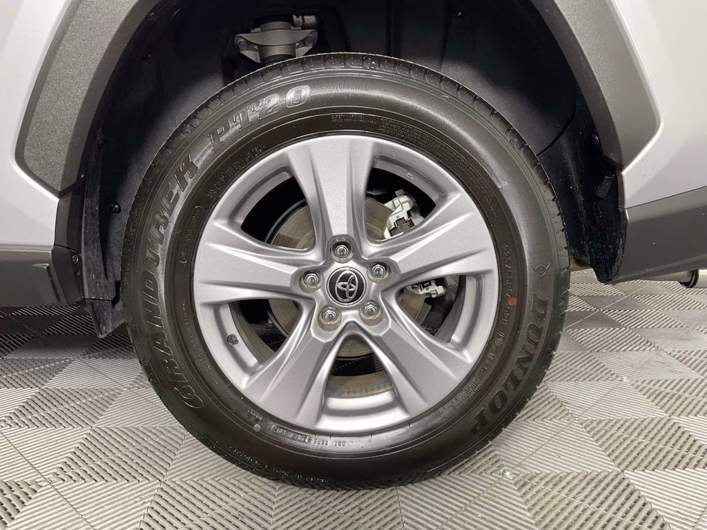 2025 Silver Sky Metallic Toyota RAV4 Hybrid XLE AWD SUV