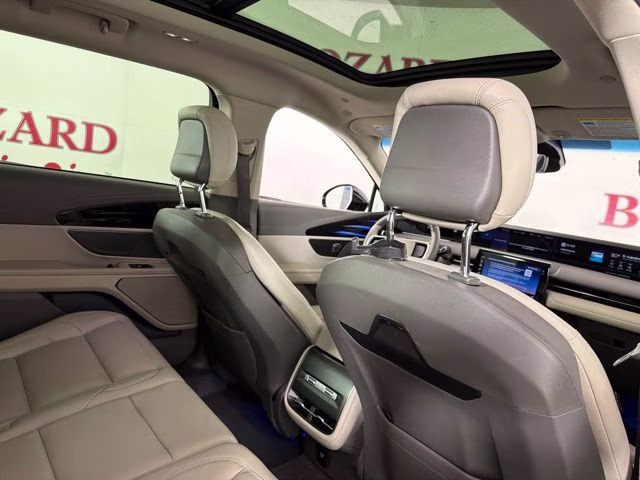 2024 Black Metallic Lincoln Nautilus Premiere AWD SUV