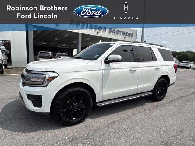 2022 White Metallic Ford Expedition XLT RWD SUV