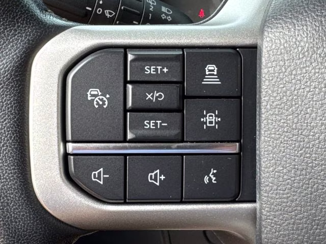2022 White Metallic Ford Expedition XLT RWD SUV