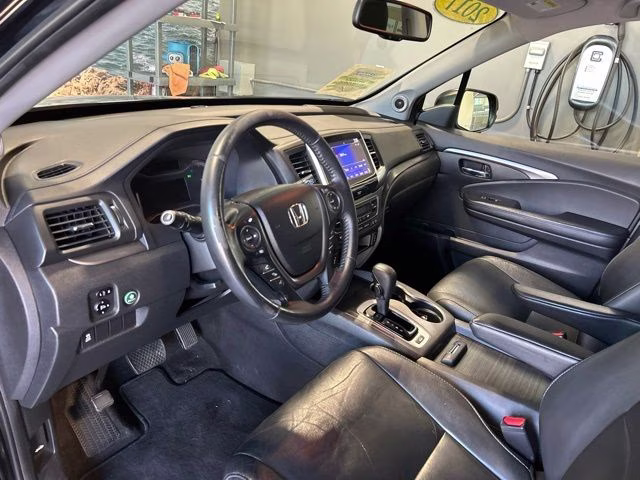 2017 Crystal Black Pearl Honda Pilot EX-L AWD SUV