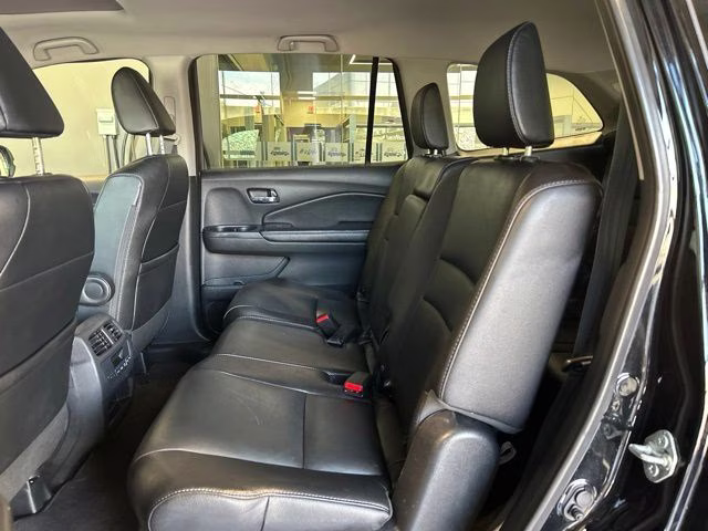 2017 Crystal Black Pearl Honda Pilot EX-L AWD SUV