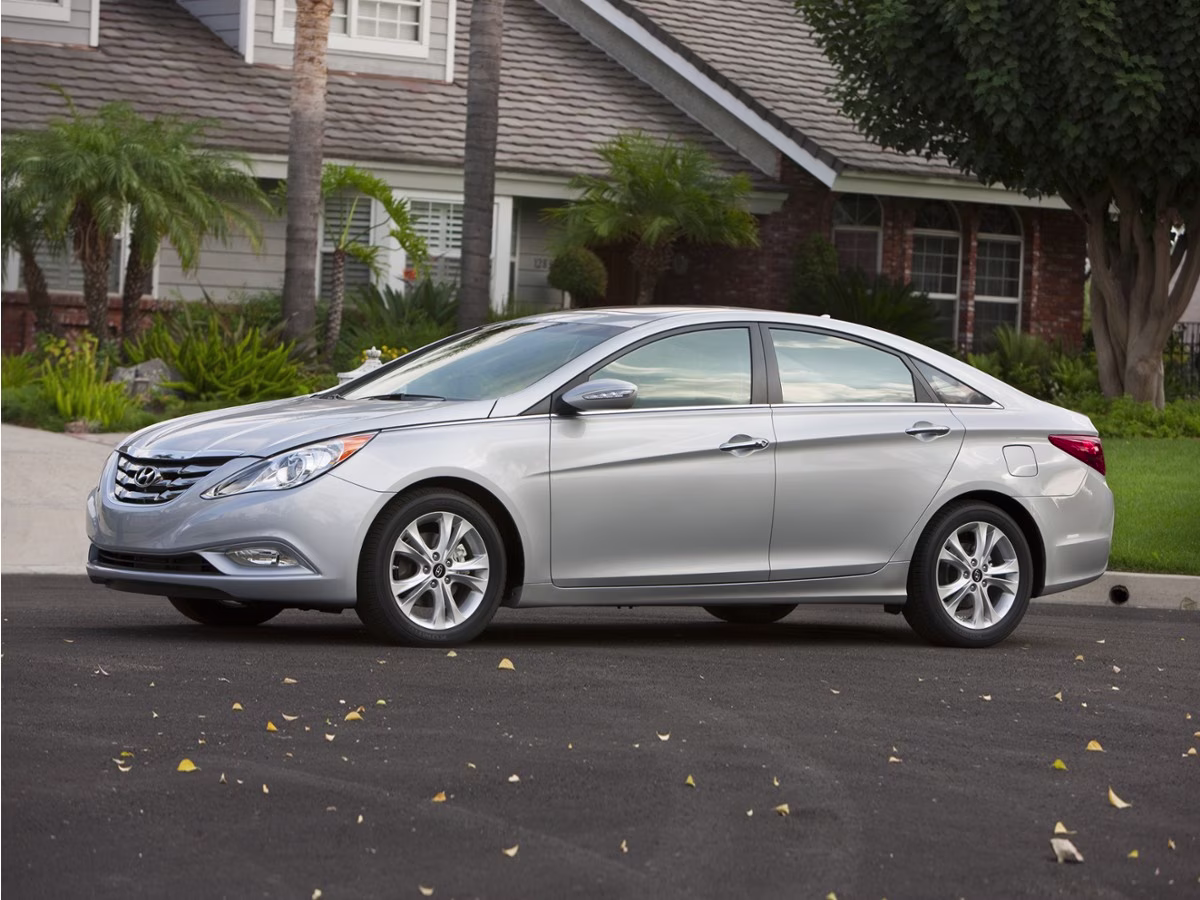 2013 Pacific Blue Pearl Mica Hyundai Sonata GLS FWD Sedan