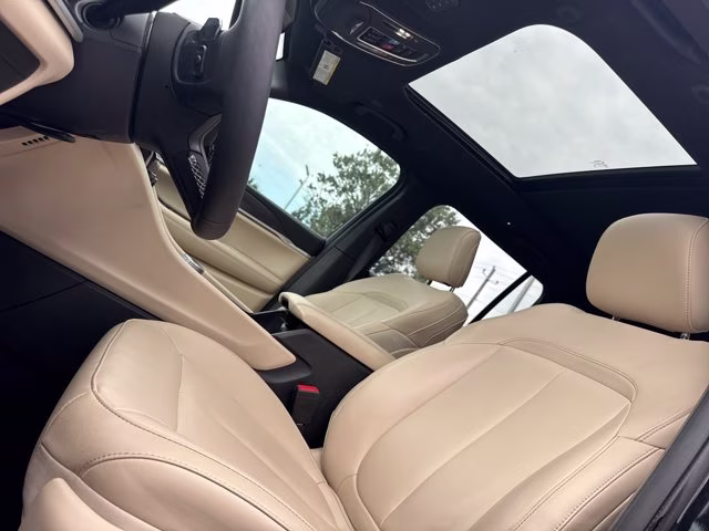 2024 Diamond Black Crystal Pearlcoat Jeep Grand Cherokee Limited RWD SUV