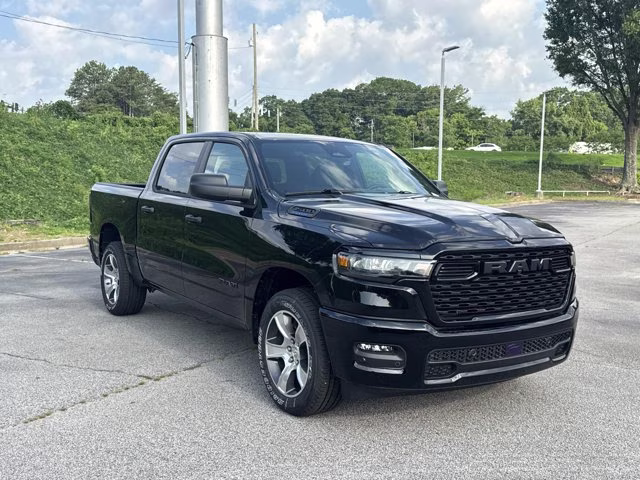 2026 Diamond Black Crystal Pearlcoat Ram 1500 Express RWD Truck