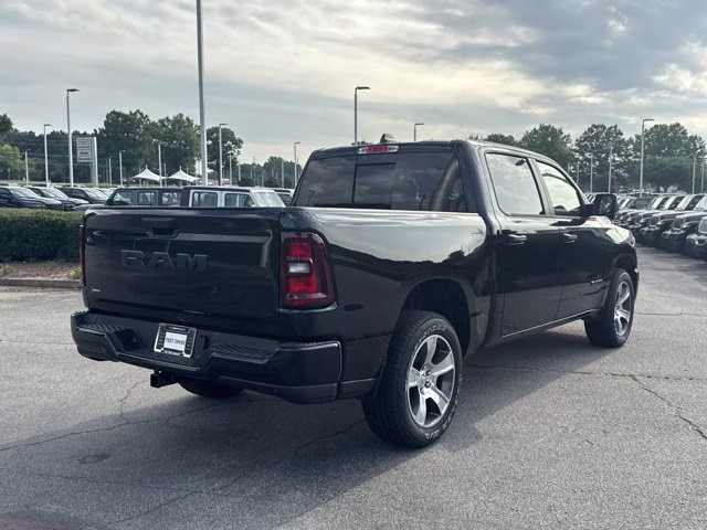 2026 Diamond Black Crystal Pearlcoat Ram 1500 Express RWD Truck