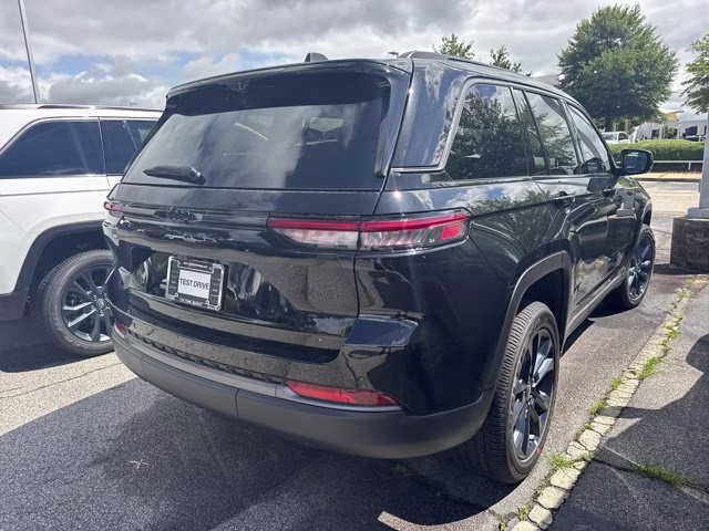 2026 Diamond Black Crystal Pearlcoat Jeep Grand Cherokee 85th Anniversary Edition 4X4 SUV