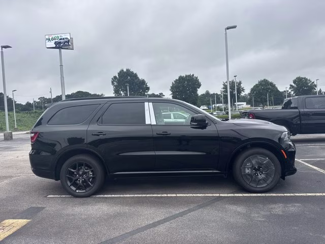 2026 DB Black Clearcoat Dodge Durango GT Plus HEMI V8 AWD SUV
