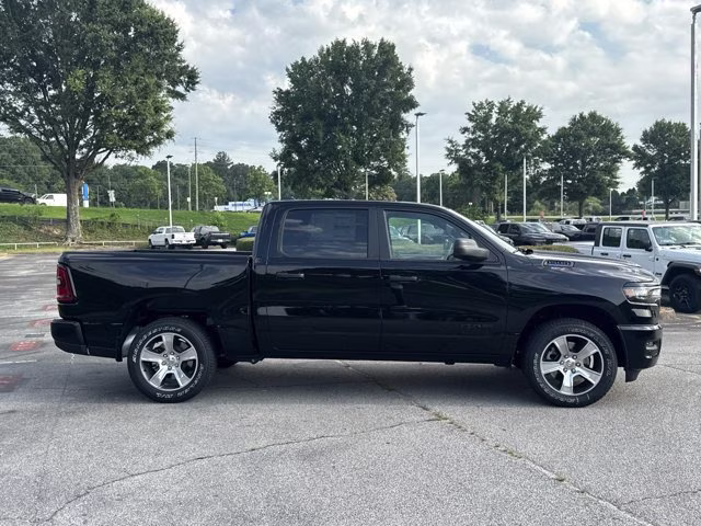 2026 Diamond Black Crystal Pearlcoat Ram 1500 Express RWD Truck
