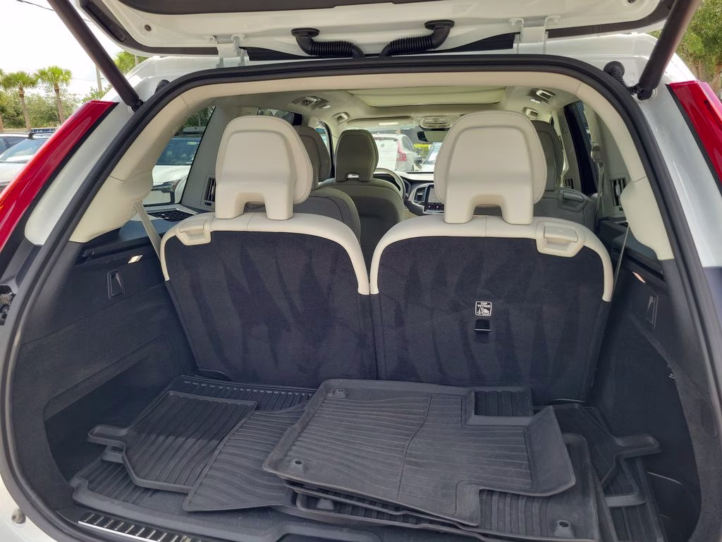 2024 Crystal White Metallic Volvo XC90 Plus AWD SUV
