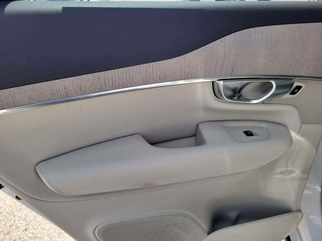 2024 Crystal White Metallic Volvo XC90 Plus AWD SUV
