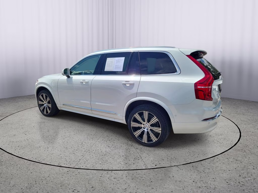 2024 Crystal White Metallic Volvo XC90 Plus AWD SUV