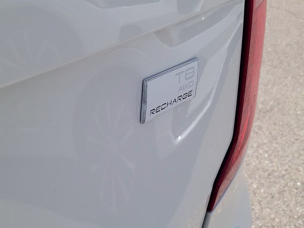 2024 Crystal White Metallic Volvo XC90 Plus AWD SUV