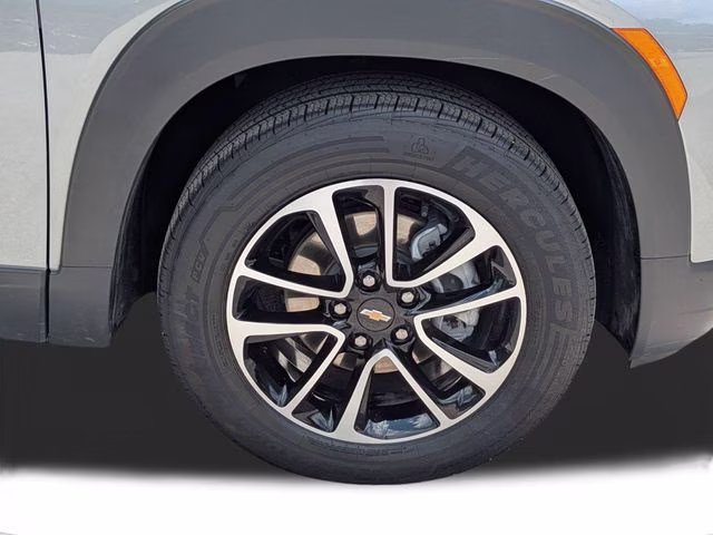 2025 Sterling Gray Metallic Chevrolet Trailblazer LT FWD SUV