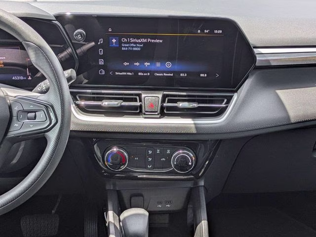 2025 Sterling Gray Metallic Chevrolet Trailblazer LT FWD SUV