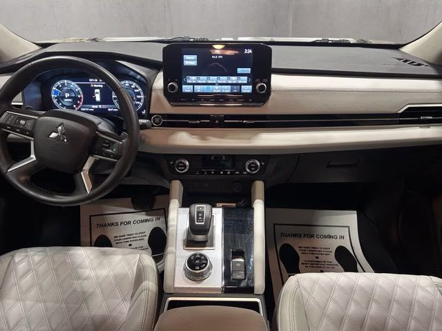2023 Labrador Black Pearl Mitsubishi Outlander SEL AWD SUV