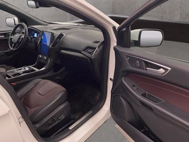2021 White Metallic Ford Edge Titanium AWD SUV