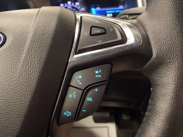 2021 White Metallic Ford Edge Titanium AWD SUV