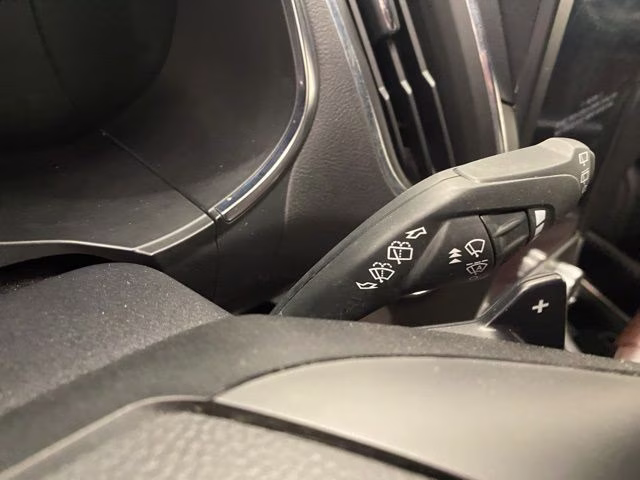 2021 White Metallic Ford Edge Titanium AWD SUV