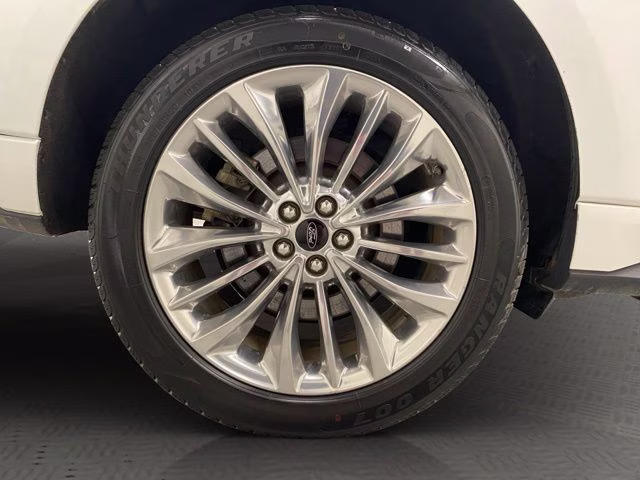 2021 White Metallic Ford Edge Titanium AWD SUV