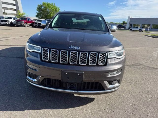 2018 Granite Crystal Metallic Clearcoat Jeep Grand Cherokee Summit 4X4 SUV