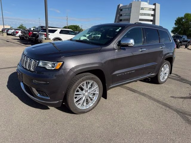2018 Granite Crystal Metallic Clearcoat Jeep Grand Cherokee Summit 4X4 SUV