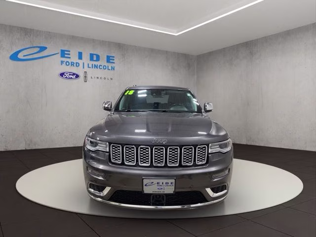 2018 Granite Crystal Metallic Clearcoat Jeep Grand Cherokee Summit 4X4 SUV