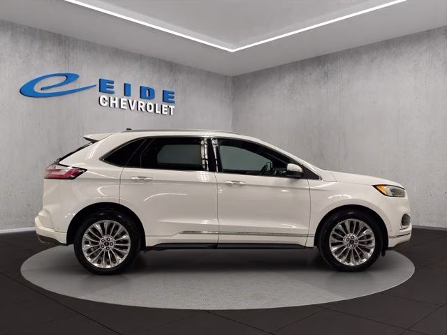 2021 White Metallic Ford Edge Titanium AWD SUV