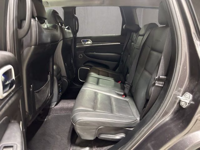 2018 Granite Crystal Metallic Clearcoat Jeep Grand Cherokee Summit 4X4 SUV