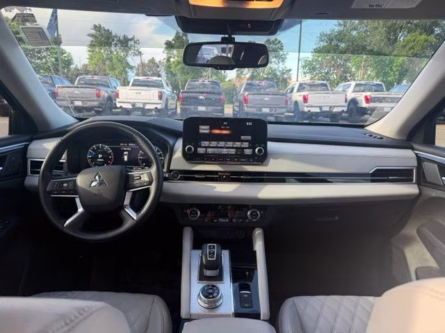 2023 Labrador Black Pearl Mitsubishi Outlander SEL AWD SUV