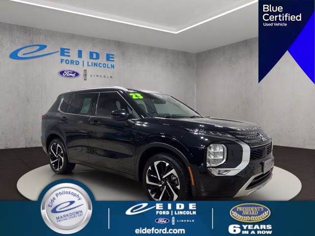 2023 Labrador Black Pearl Mitsubishi Outlander SEL AWD SUV