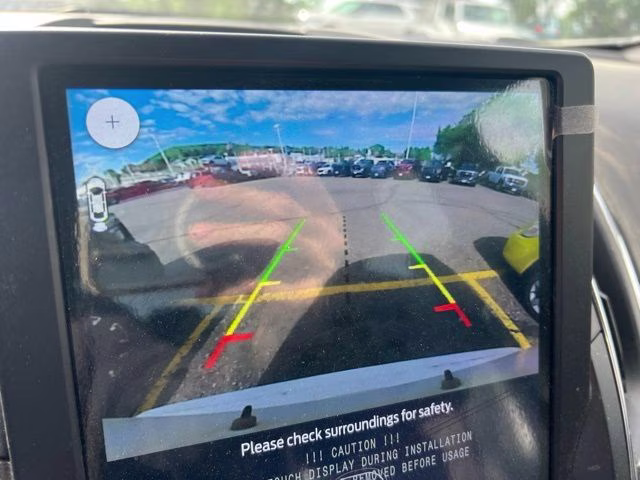 2021 White Ford Edge Titanium AWD SUV