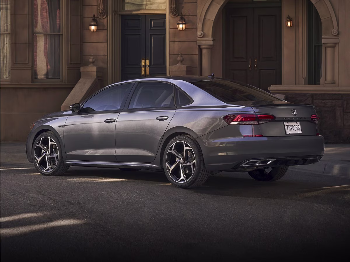 2022 Volkswagen Passat 2.0T SE FWD Sedan