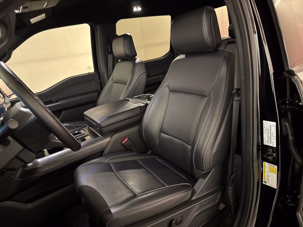 2025 Black Metallic Ford F-150 Lariat 4X4 Truck