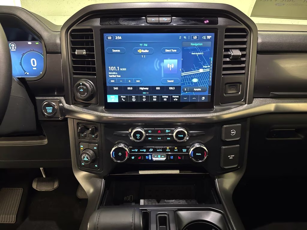 2025 Black Metallic Ford F-150 Lariat 4X4 Truck