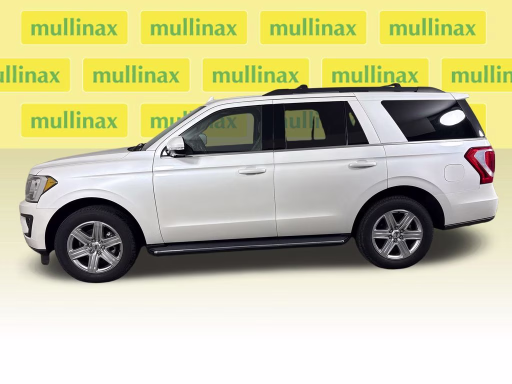 2019 White Platinum Clearcoat Metallic Ford Expedition XLT 4X4 SUV