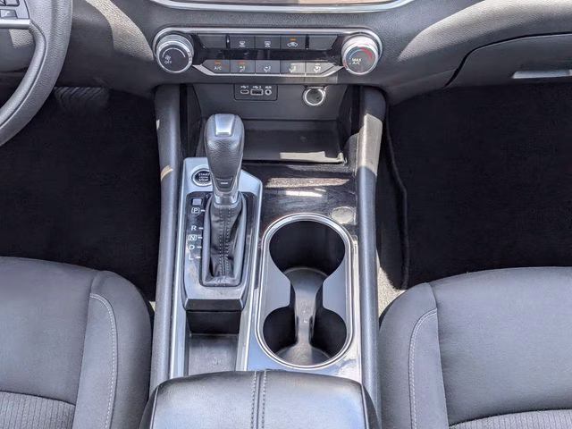 2024 Gun Metallic Nissan Altima 2.5 SV FWD Sedan