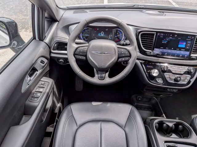 2024 Bright White Clearcoat Chrysler Pacifica Hybrid Select S Appearance FWD Van