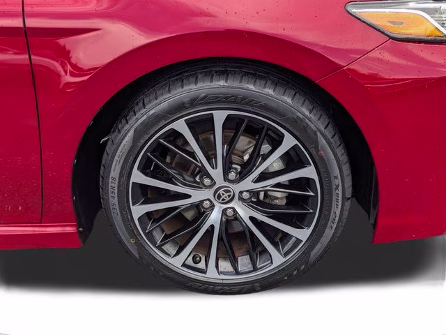 2020 Supersonic Red Toyota Camry SE FWD Sedan