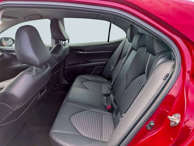 2020 Supersonic Red Toyota Camry SE FWD Sedan