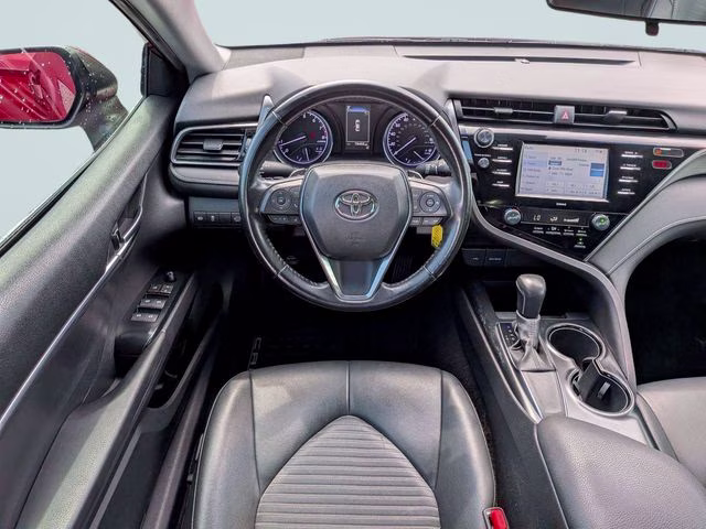 2020 Supersonic Red Toyota Camry SE FWD Sedan