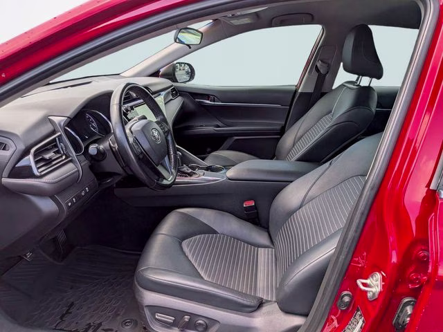 2020 Supersonic Red Toyota Camry SE FWD Sedan