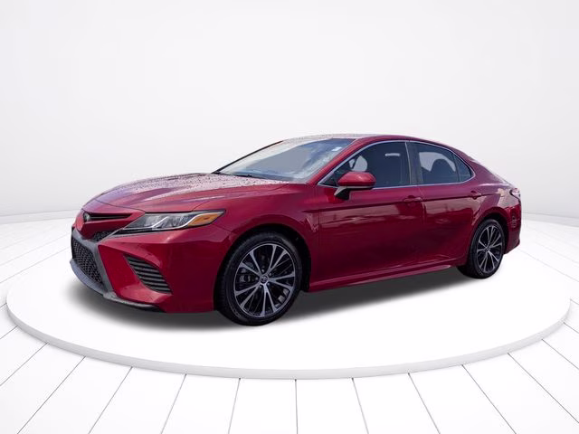 2020 Supersonic Red Toyota Camry SE FWD Sedan