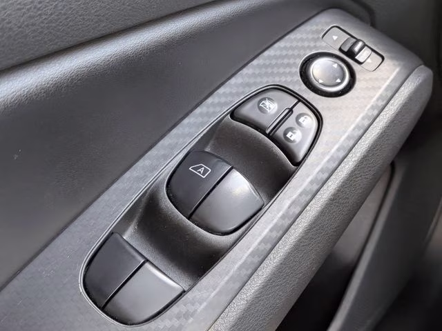 2024 Gun Metallic Nissan Altima 2.5 SV FWD Sedan