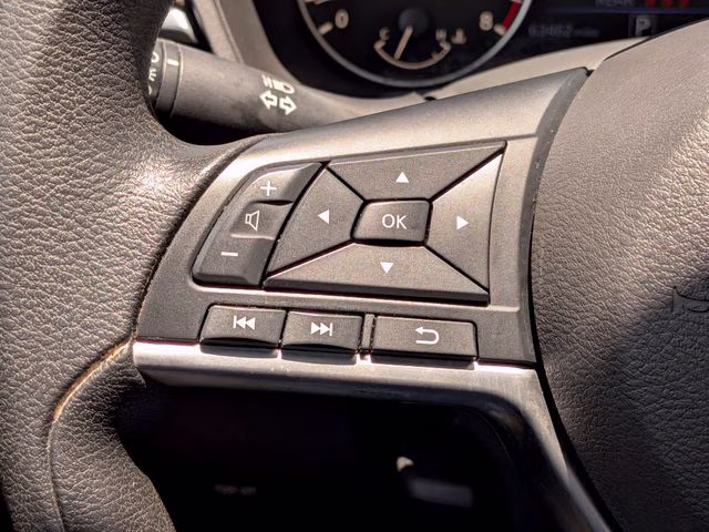 2024 Gun Metallic Nissan Altima 2.5 SV FWD Sedan