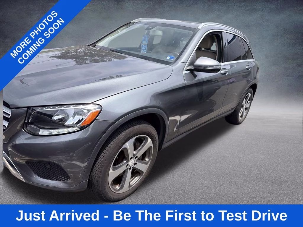 2016 Selenite Gray Metallic Mercedes-Benz GLC GLC 300 RWD SUV