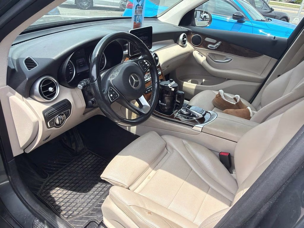 2016 Selenite Gray Metallic Mercedes-Benz GLC GLC 300 RWD SUV