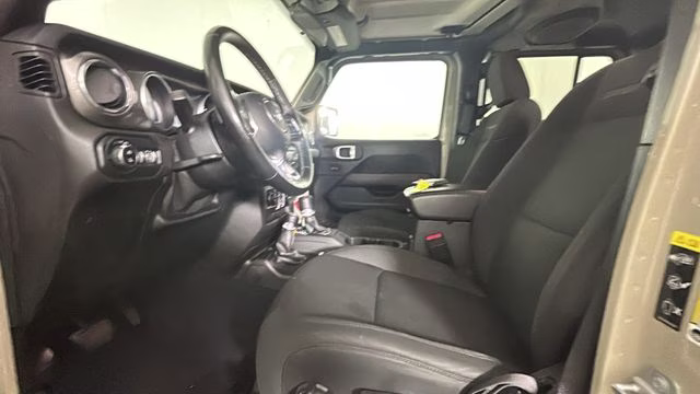 2020 Gobi Clearcoat Jeep Gladiator Overland 4X4 Truck