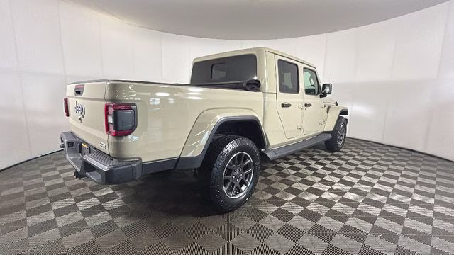 2020 Gobi Clearcoat Jeep Gladiator Overland 4X4 Truck
