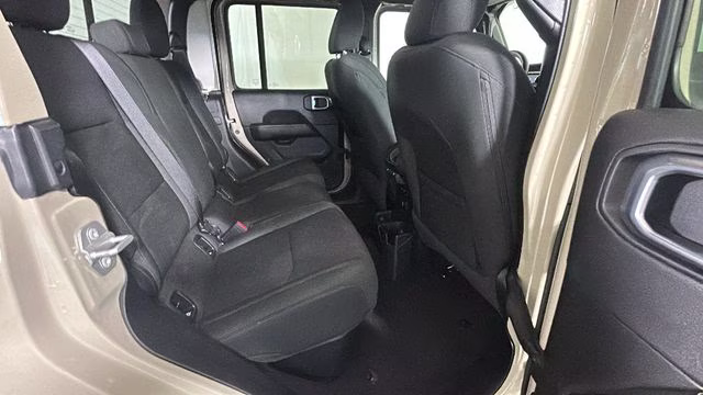 2020 Gobi Clearcoat Jeep Gladiator Overland 4X4 Truck